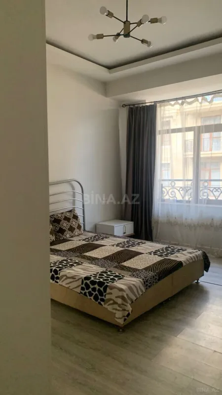 Kirayə verilir 2 otaqlı mənzil 60 m²