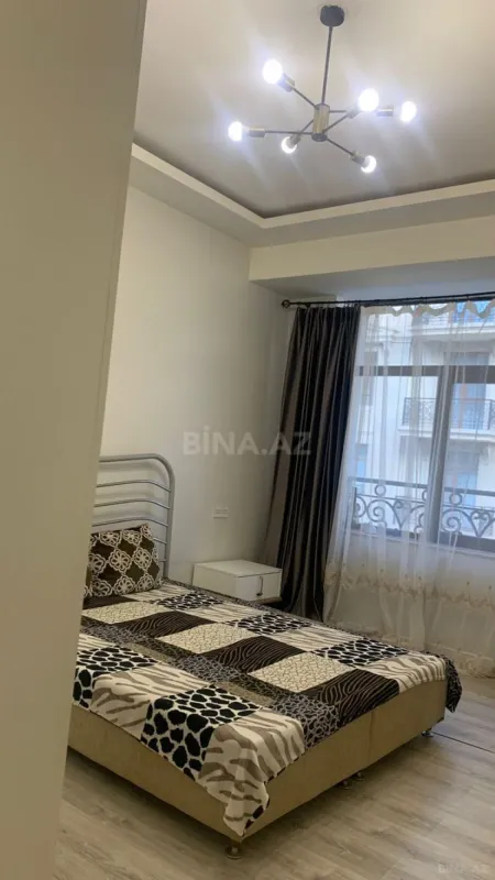 Kirayə verilir 2 otaqlı mənzil 60 m²