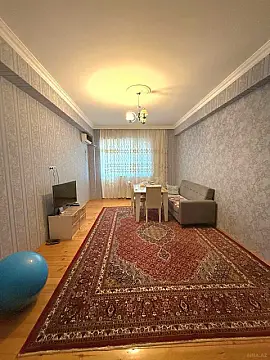 Satılır 2 otaqlı mənzil 79.5 m²
