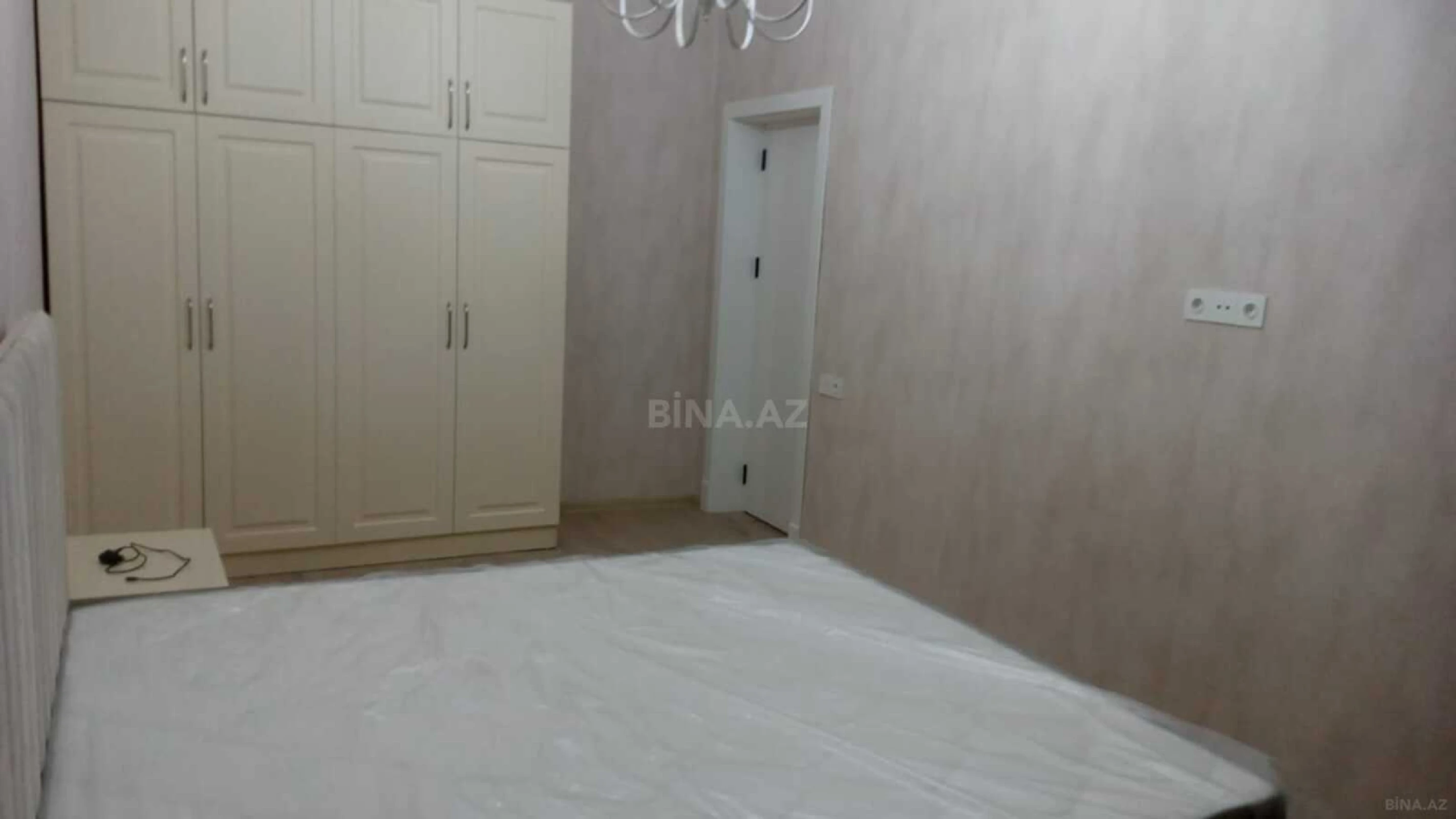 Kirayə verilir 2 otaqlı mənzil 45 m²