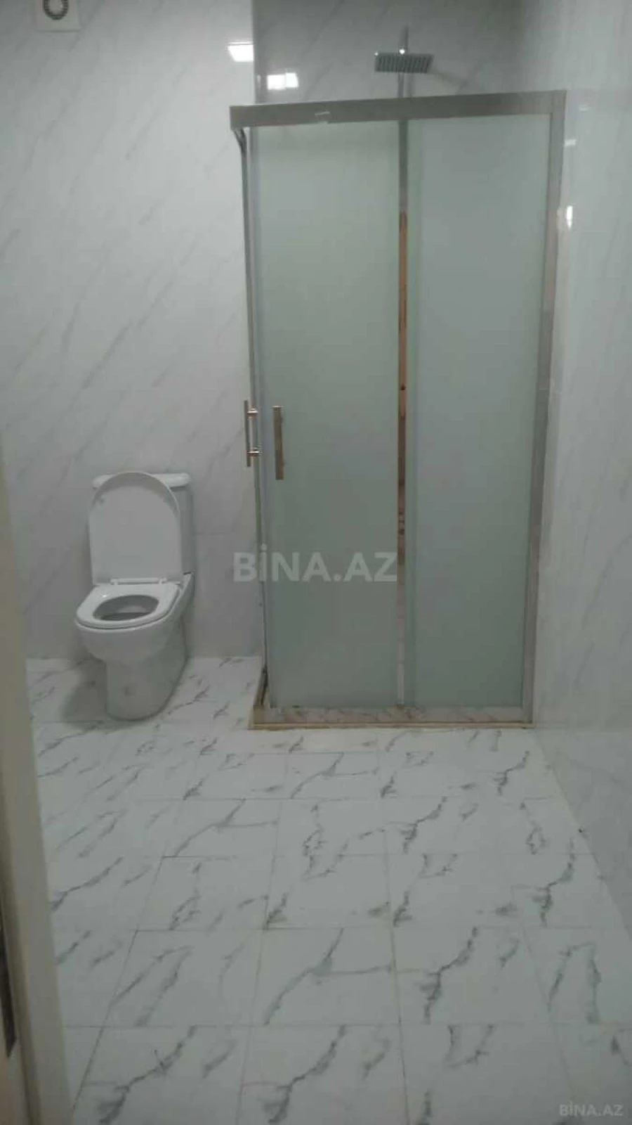 Kirayə verilir 2 otaqlı mənzil 45 m²