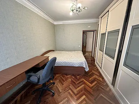 Kirayə verilir 3 otaqlı mənzil 90 m²