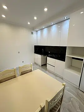 Satılır 2 otaqlı mənzil 75 m²
