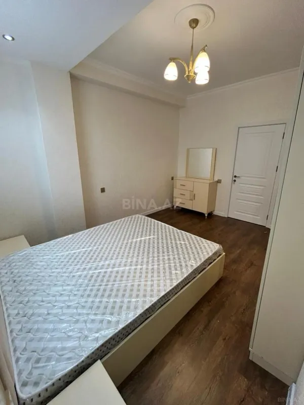 Satılır 2 otaqlı mənzil 75 m²