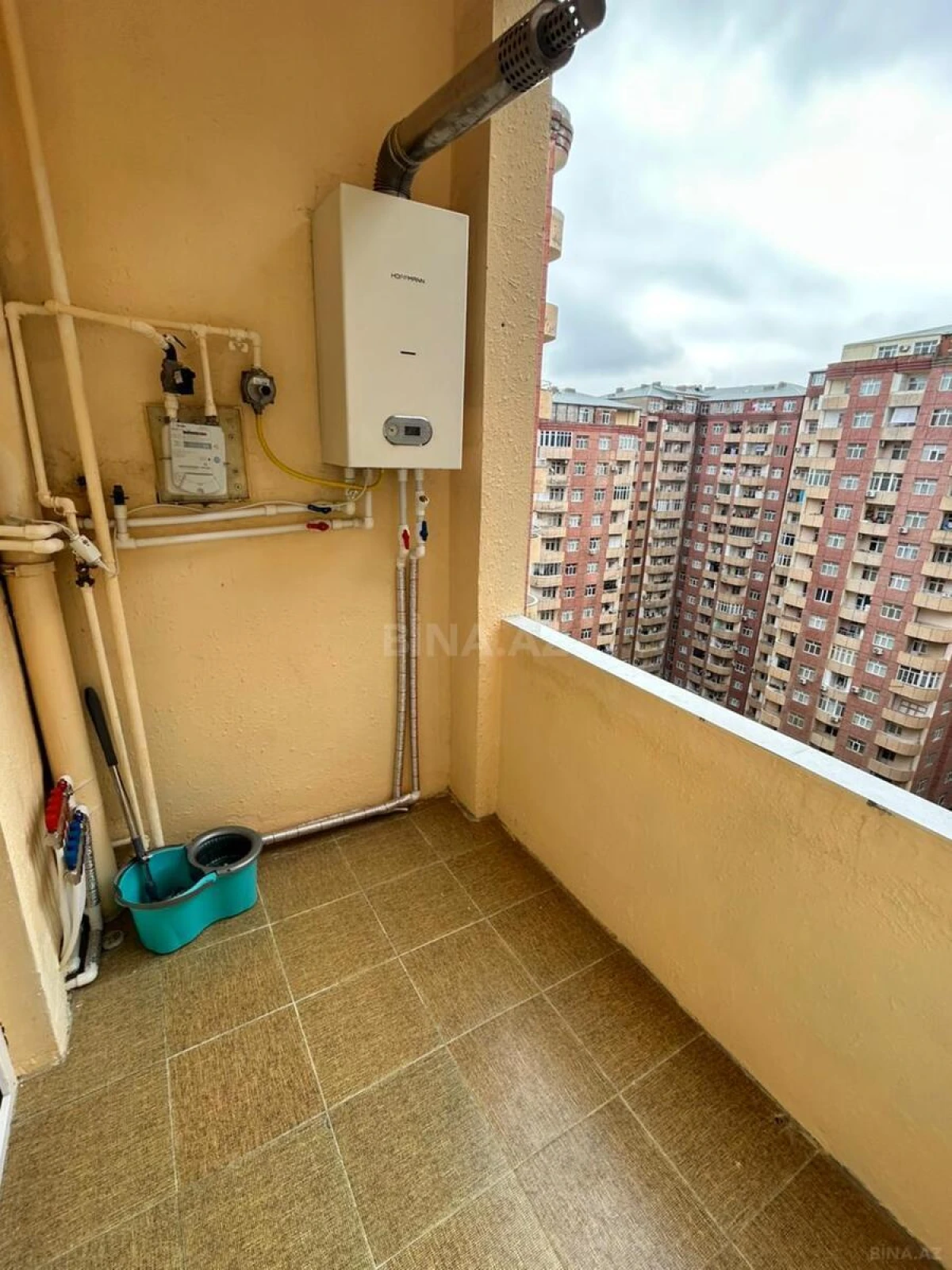 Satılır 2 otaqlı mənzil 75 m²