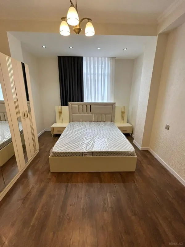 Satılır 2 otaqlı mənzil 75 m²