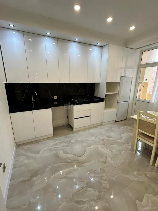 Satılır 2 otaqlı mənzil 75 m²