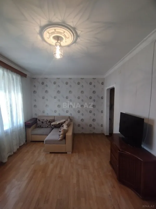 Kirayə verilir 2 otaqlı mənzil 40 m²