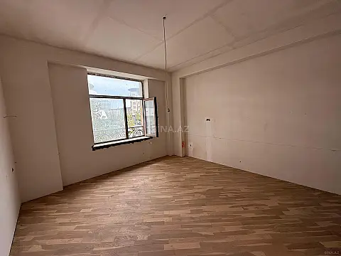 Satılır 3 otaqlı mənzil 129 m²