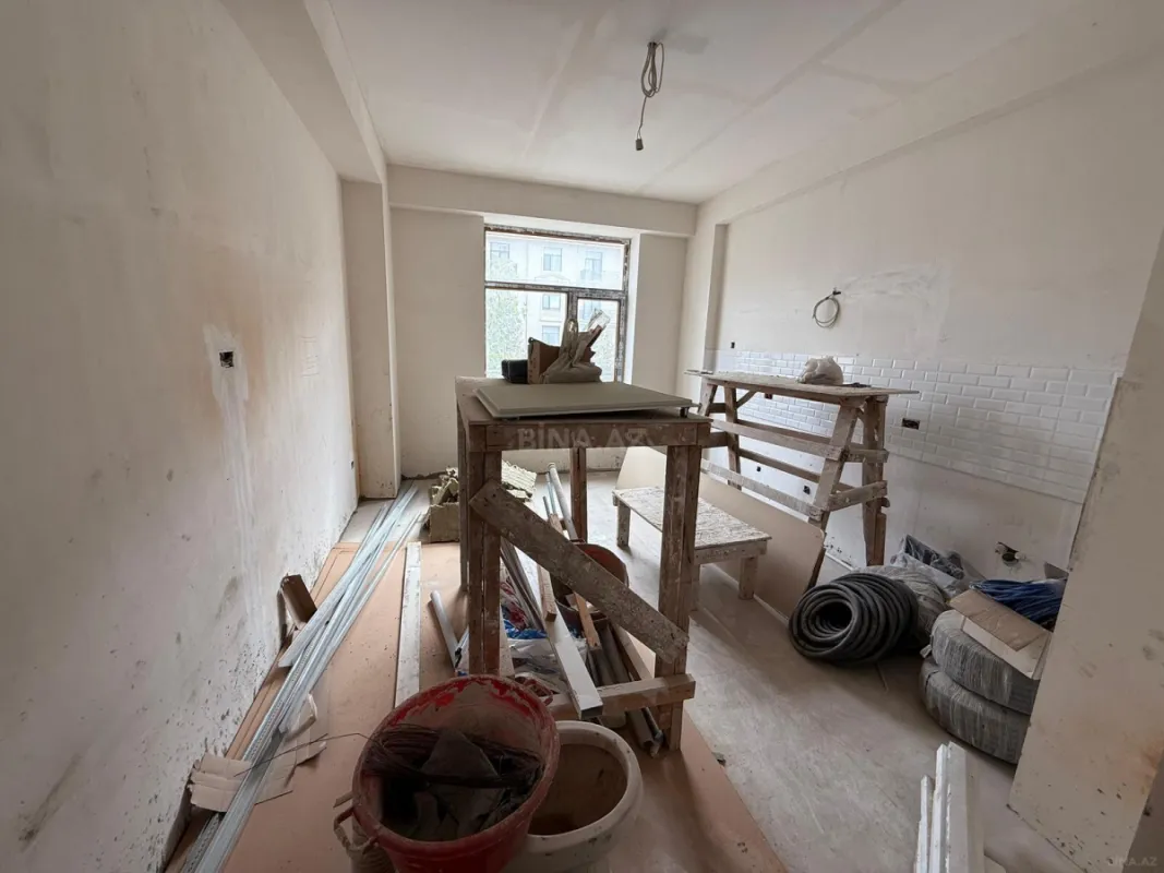 Satılır 3 otaqlı mənzil 129 m²