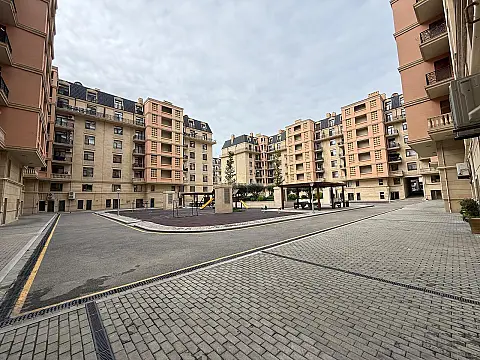 Satılır 3 otaqlı mənzil 129 m² — Bakı, Köhnə Günəşli 3 otaq 129.00 m²