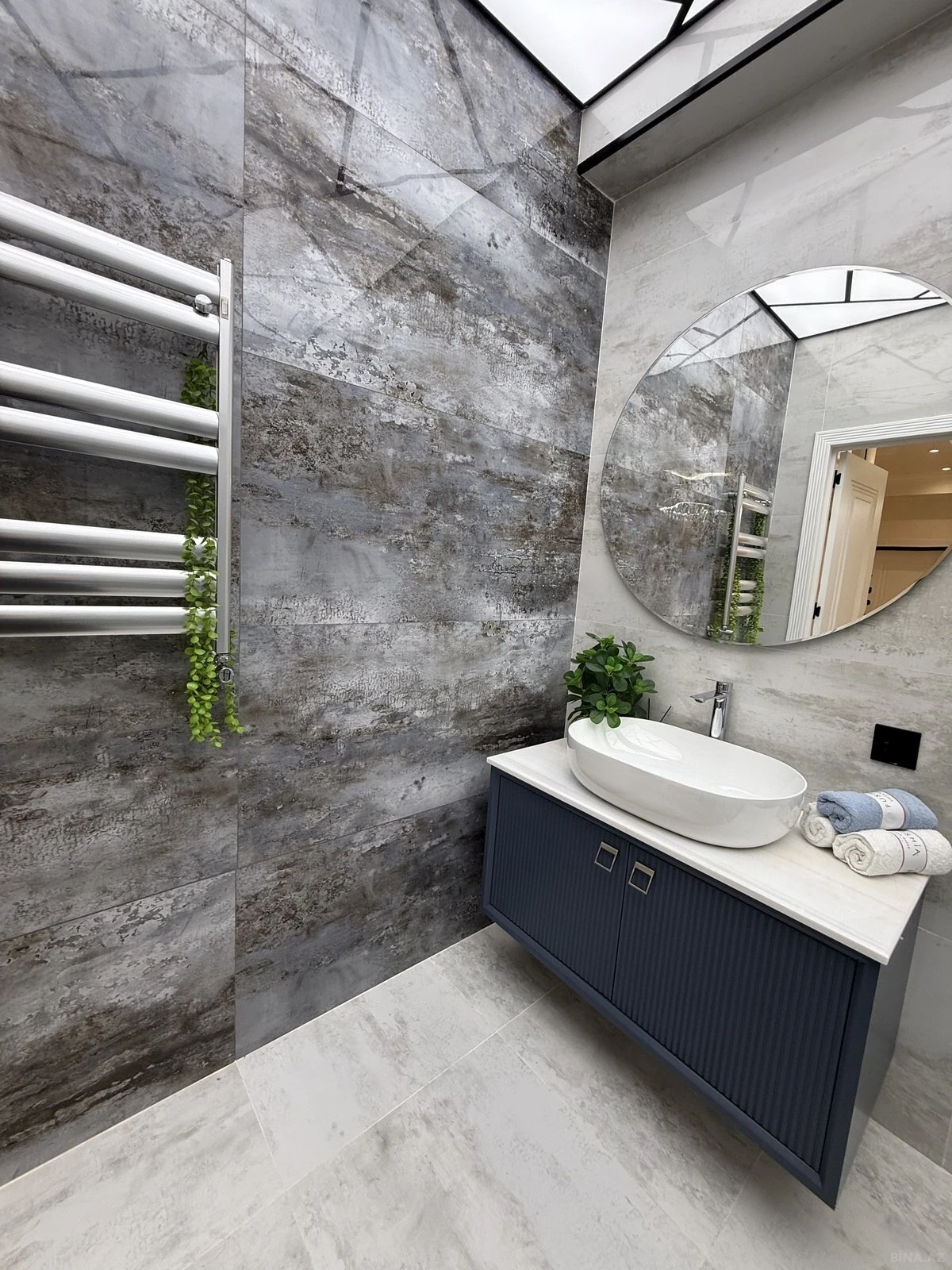 Satılır 3 otaqlı mənzil 115 m²