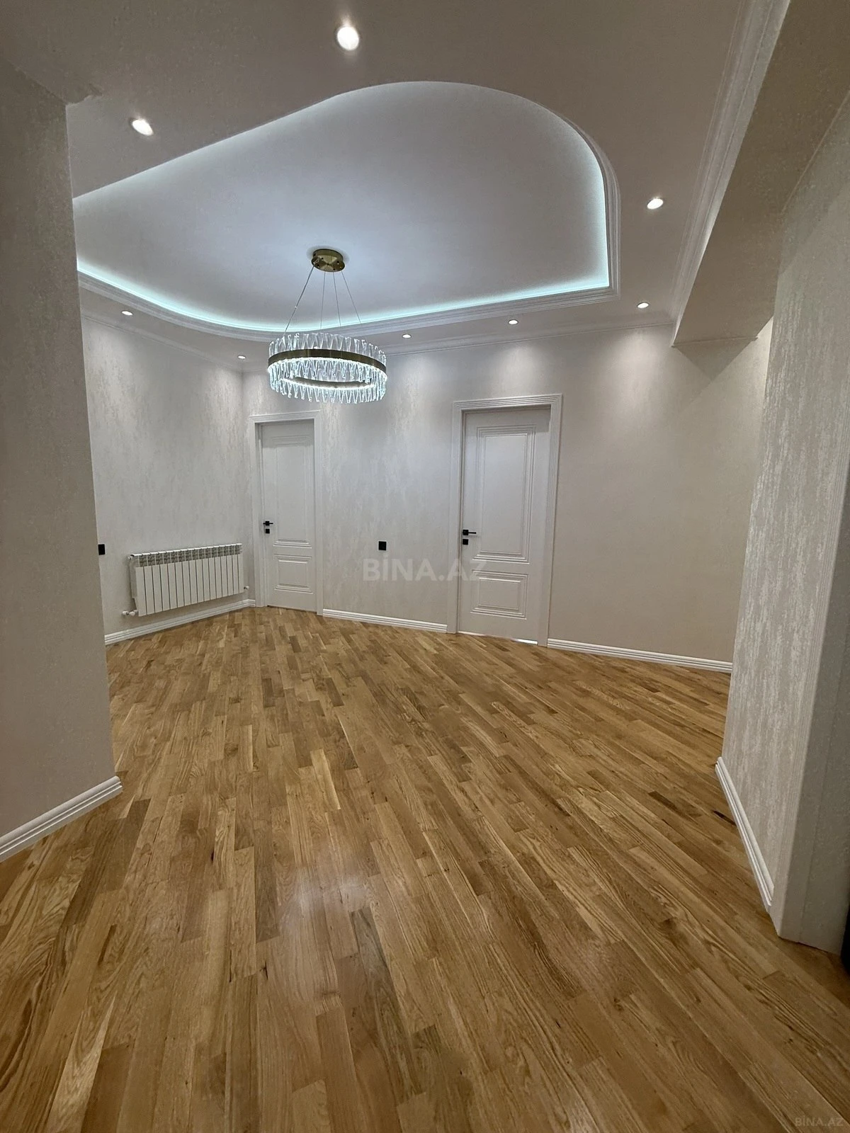Satılır 3 otaqlı mənzil 115 m²
