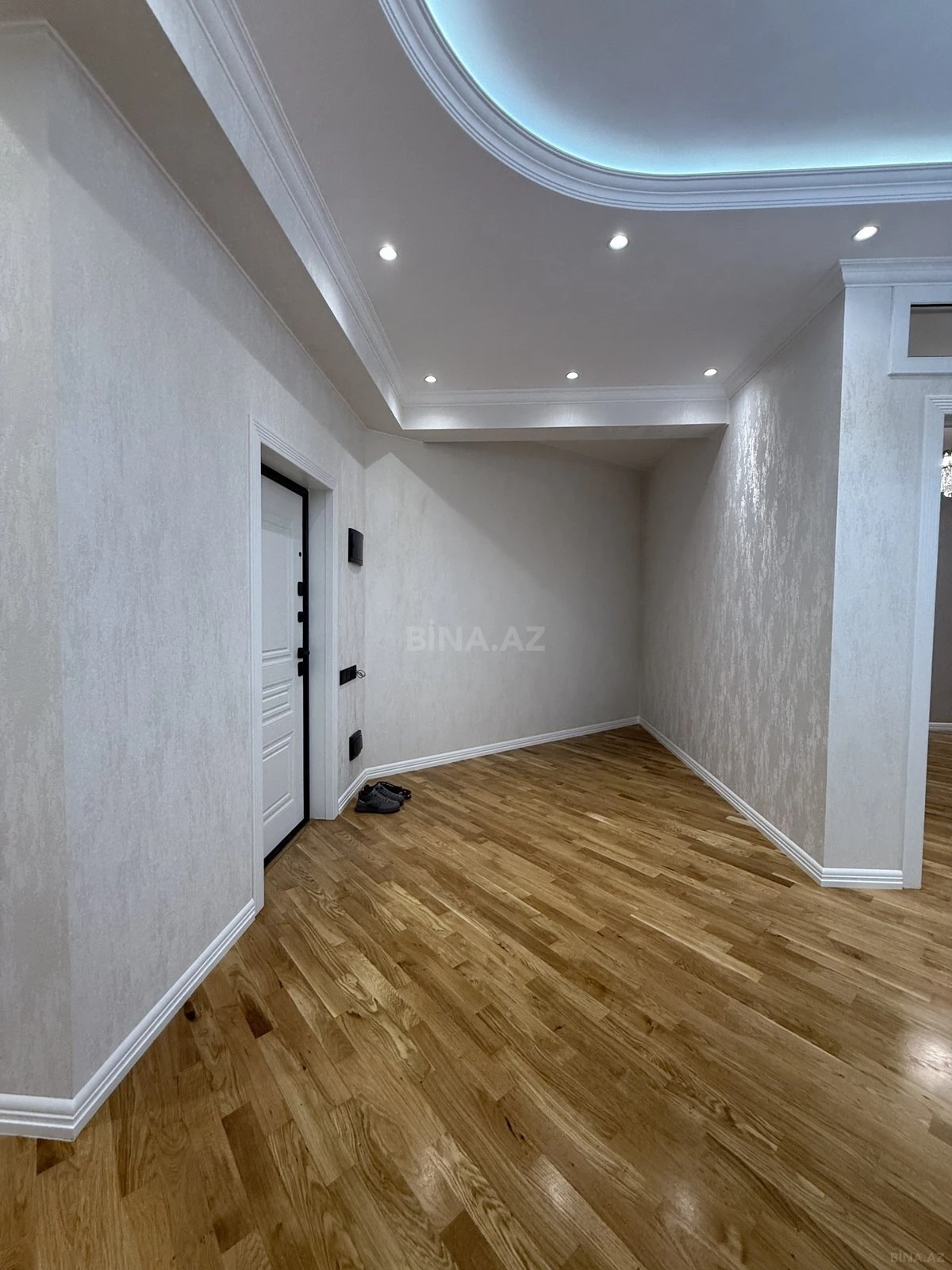 Satılır 3 otaqlı mənzil 115 m²