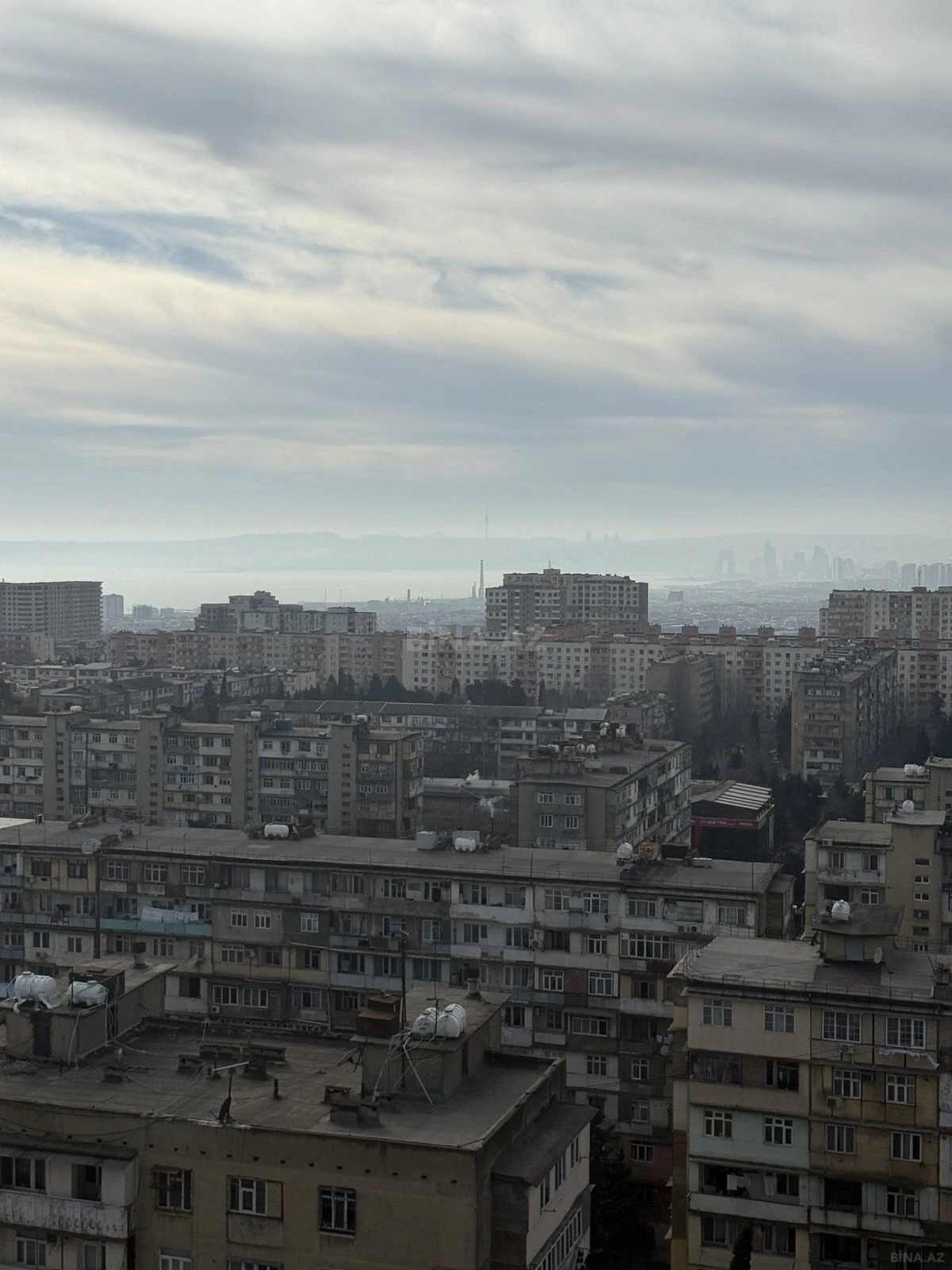 Satılır 3 otaqlı mənzil 115 m²