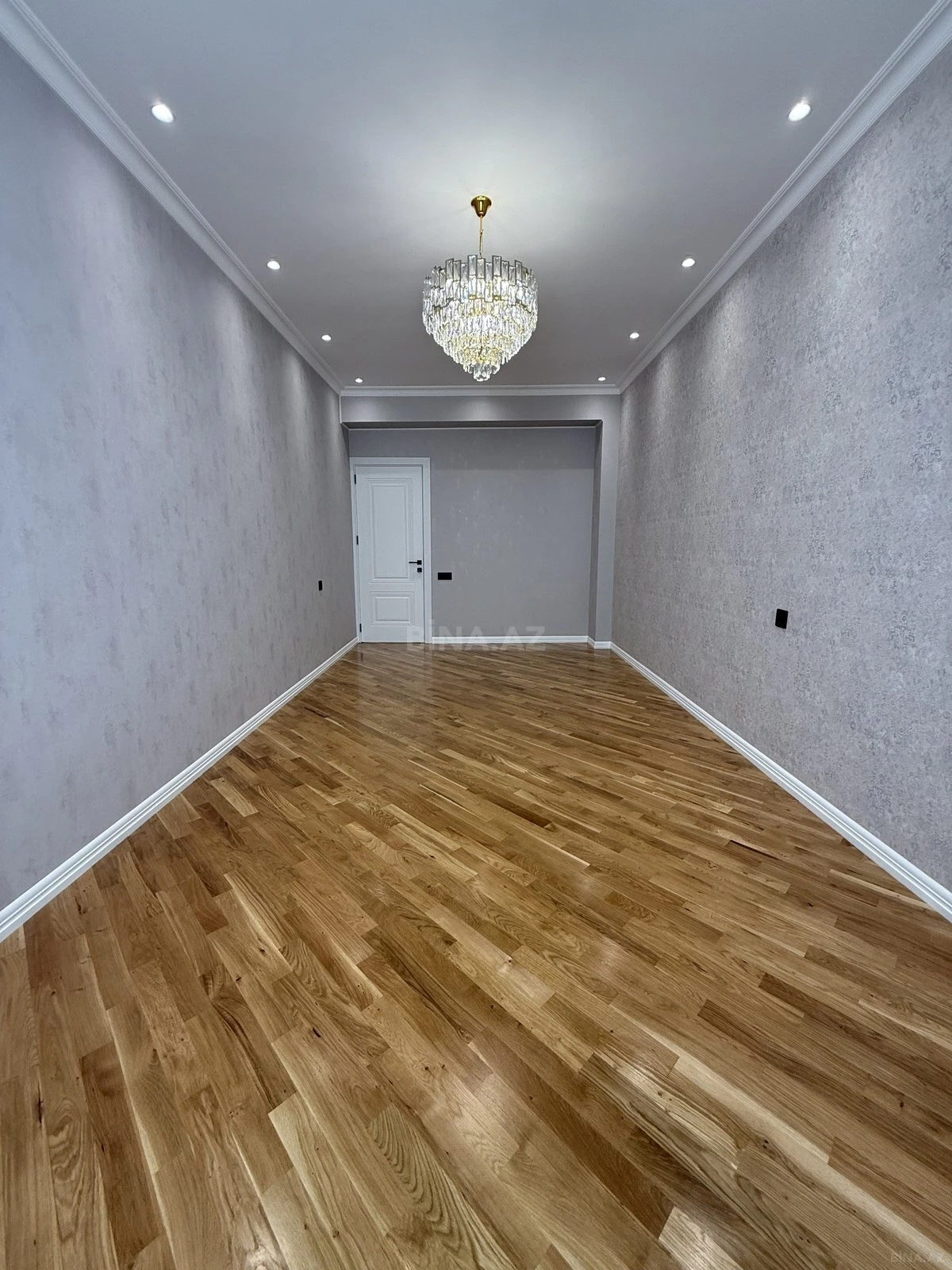 Satılır 3 otaqlı mənzil 115 m²