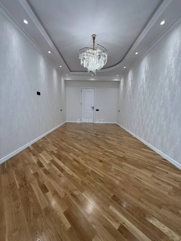 Satılır 3 otaqlı mənzil 115 m²