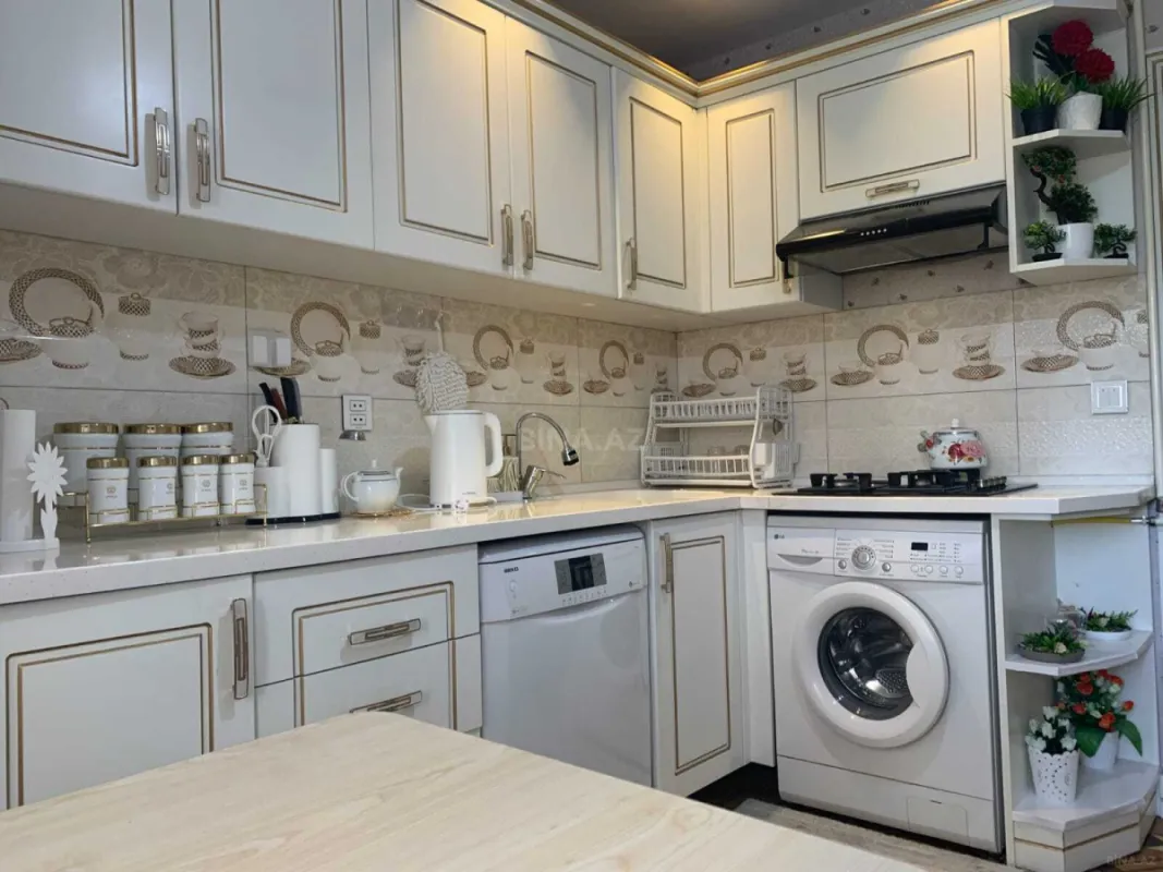 Kirayə verilir 2 otaqlı mənzil 55 m²