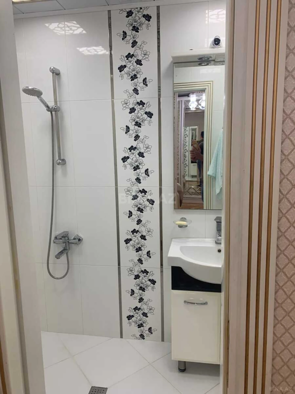 Kirayə verilir 2 otaqlı mənzil 55 m²