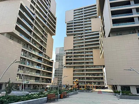 Satılır 3 otaqlı mənzil 108 m²