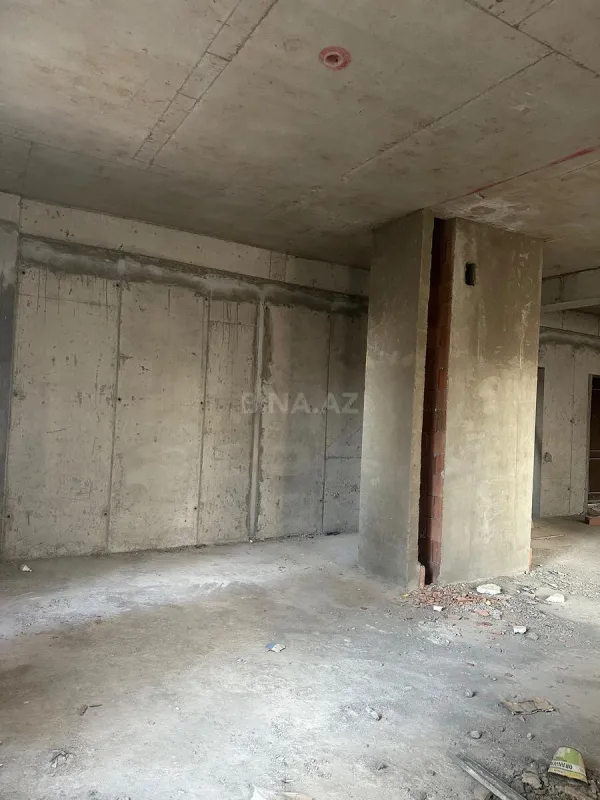 Satılır 3 otaqlı mənzil 108 m²