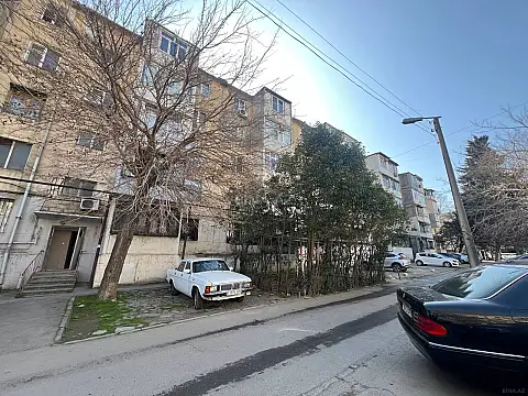 Satılır 3 otaqlı mənzil 65 m² — Bakı, 8-ci mikrorayon 3 otaq 65.00 m²