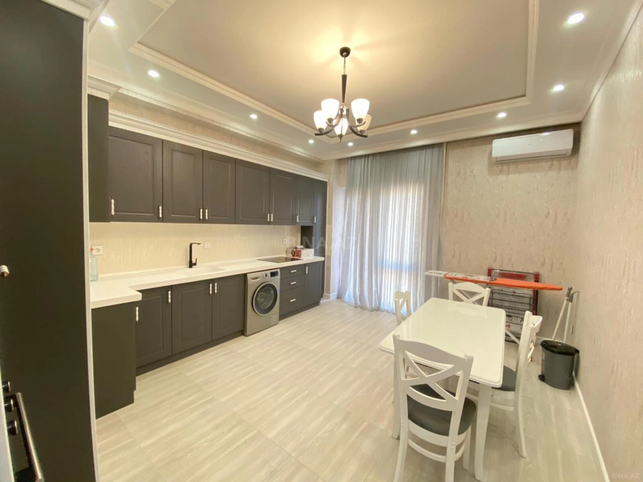 Kirayə verilir 2 otaqlı mənzil 92 m²