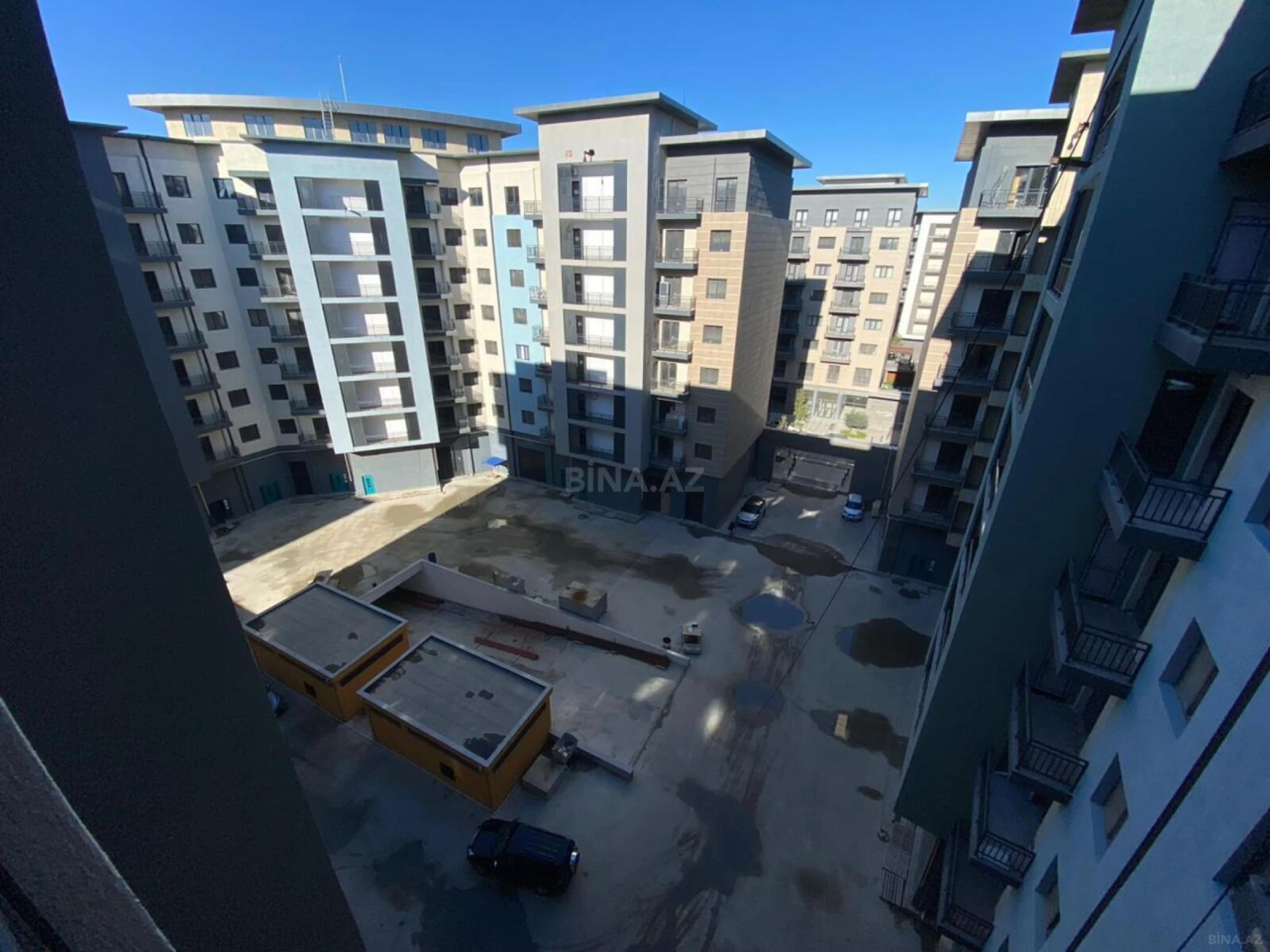 Kirayə verilir 2 otaqlı mənzil 92 m²