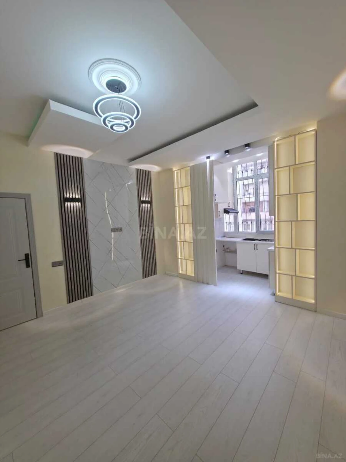 Satılır 2 otaqlı mənzil 62 m²