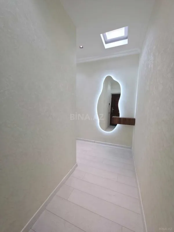 Satılır 2 otaqlı mənzil 62 m²