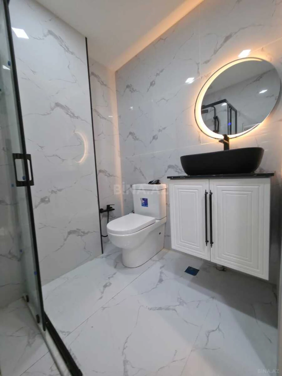 Satılır 2 otaqlı mənzil 62 m²