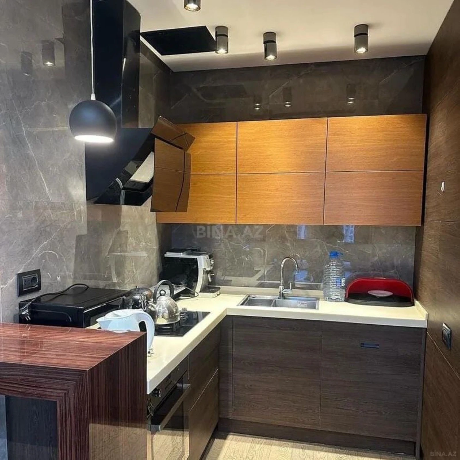 Kirayə verilir 2 otaqlı mənzil 56 m²