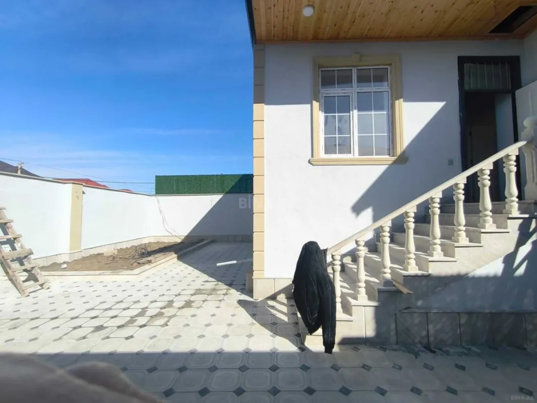 Satılır 3 otaqlı həyət evi 100 m²