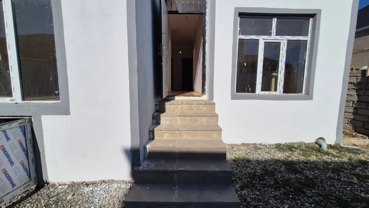 Satılır 4 otaqlı həyət evi 90 m²