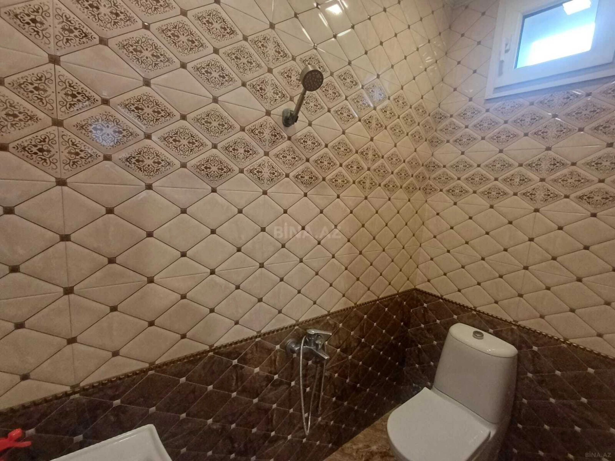 Satılır 4 otaqlı həyət evi 150 m²