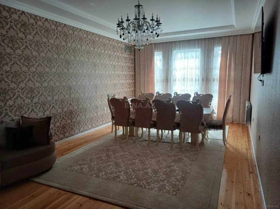 Satılır 4 otaqlı həyət evi 150 m²