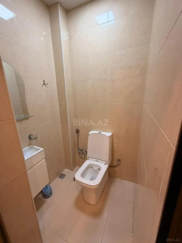 Kirayə verilir 5 otaqlı mənzil 200 m²