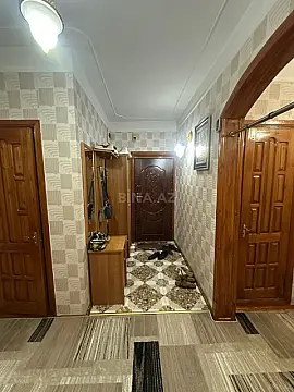 Satılır 3 otaqlı mənzil 82 m²