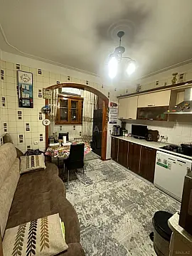 Satılır 3 otaqlı mənzil 82 m²