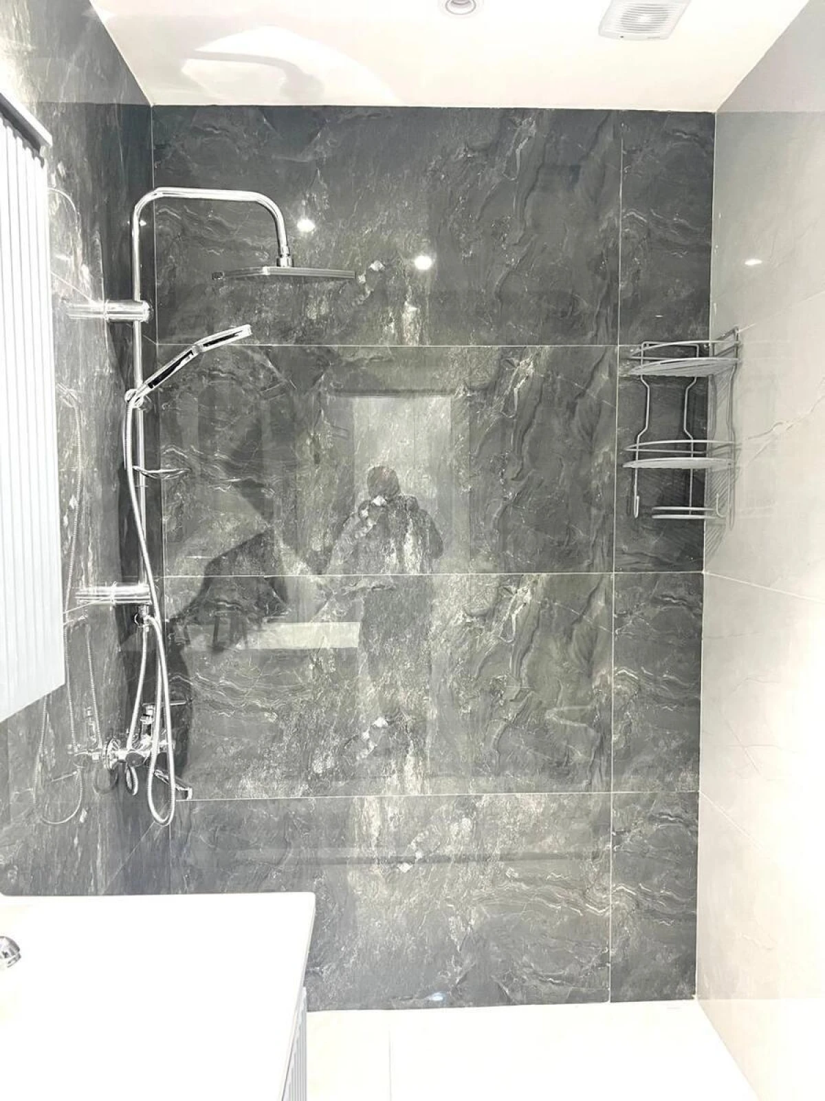 Satılır 2 otaqlı mənzil 47 m²