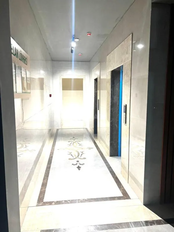 Satılır 2 otaqlı mənzil 47 m²