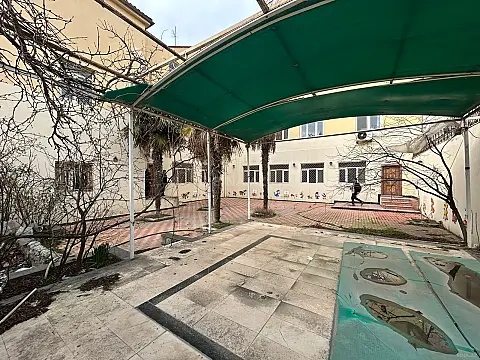 Satılır 15 otaqlı ofis 550 m²