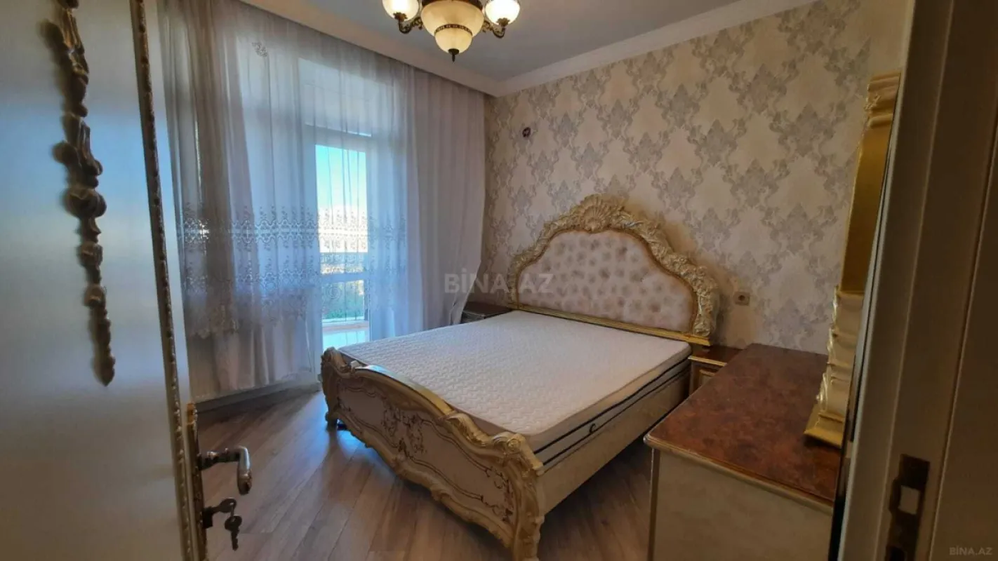 Kirayə verilir 2 otaqlı mənzil 80 m²