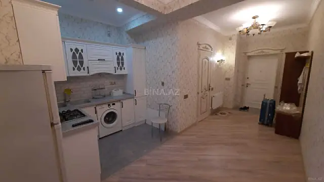 Kirayə verilir 2 otaqlı mənzil 80 m²