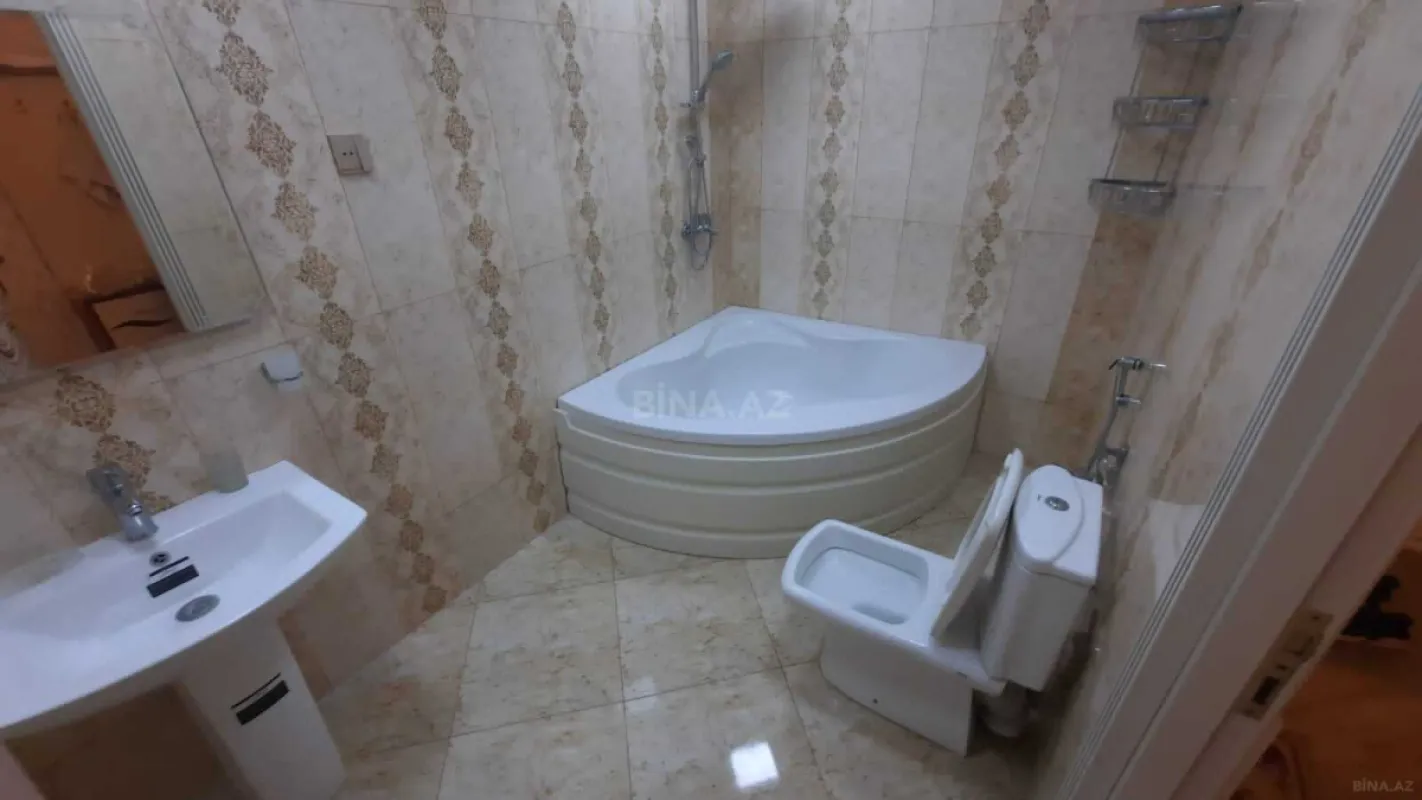 Kirayə verilir 2 otaqlı mənzil 80 m²