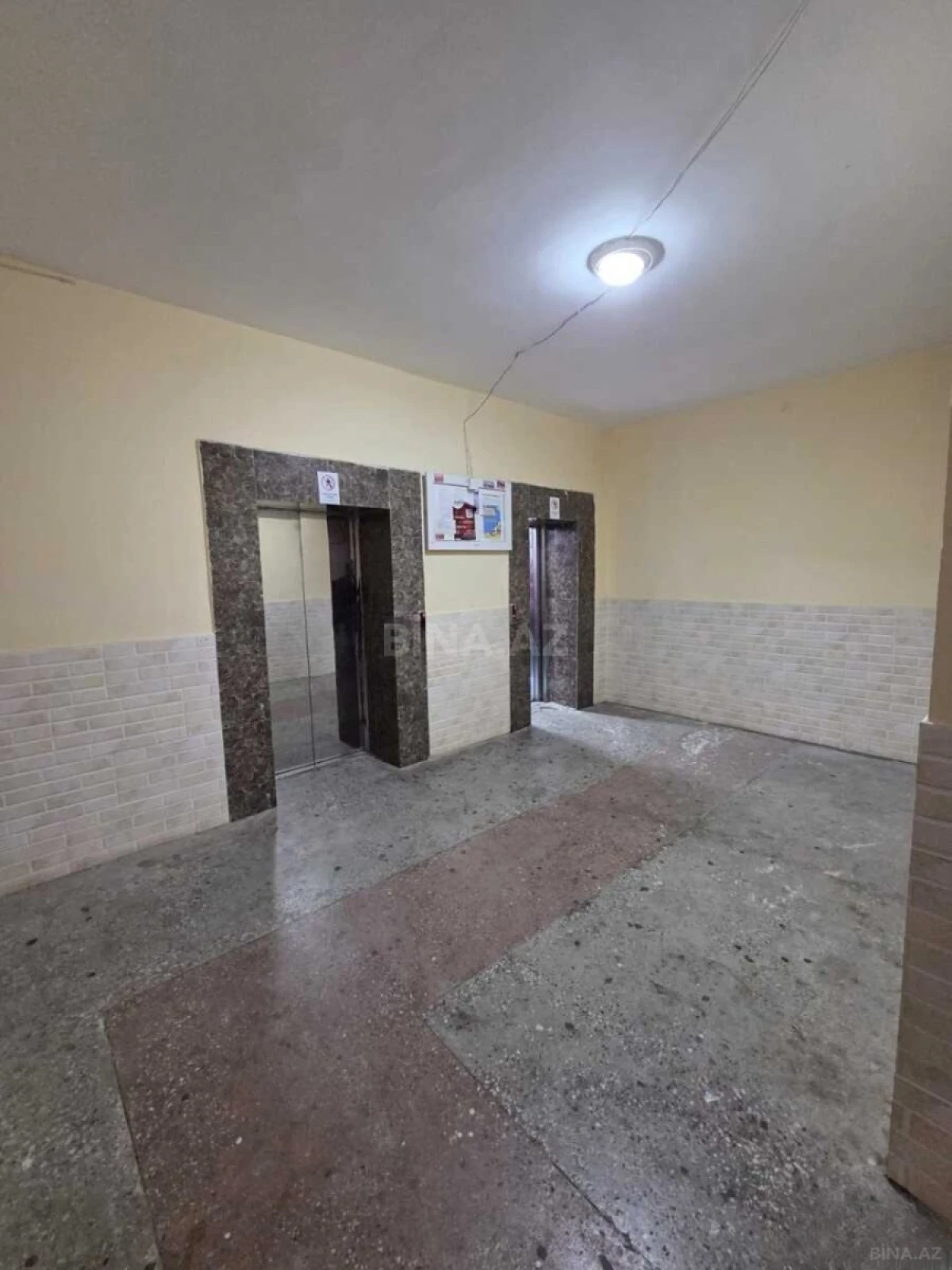 Satılır 2 otaqlı mənzil 89.5 m²