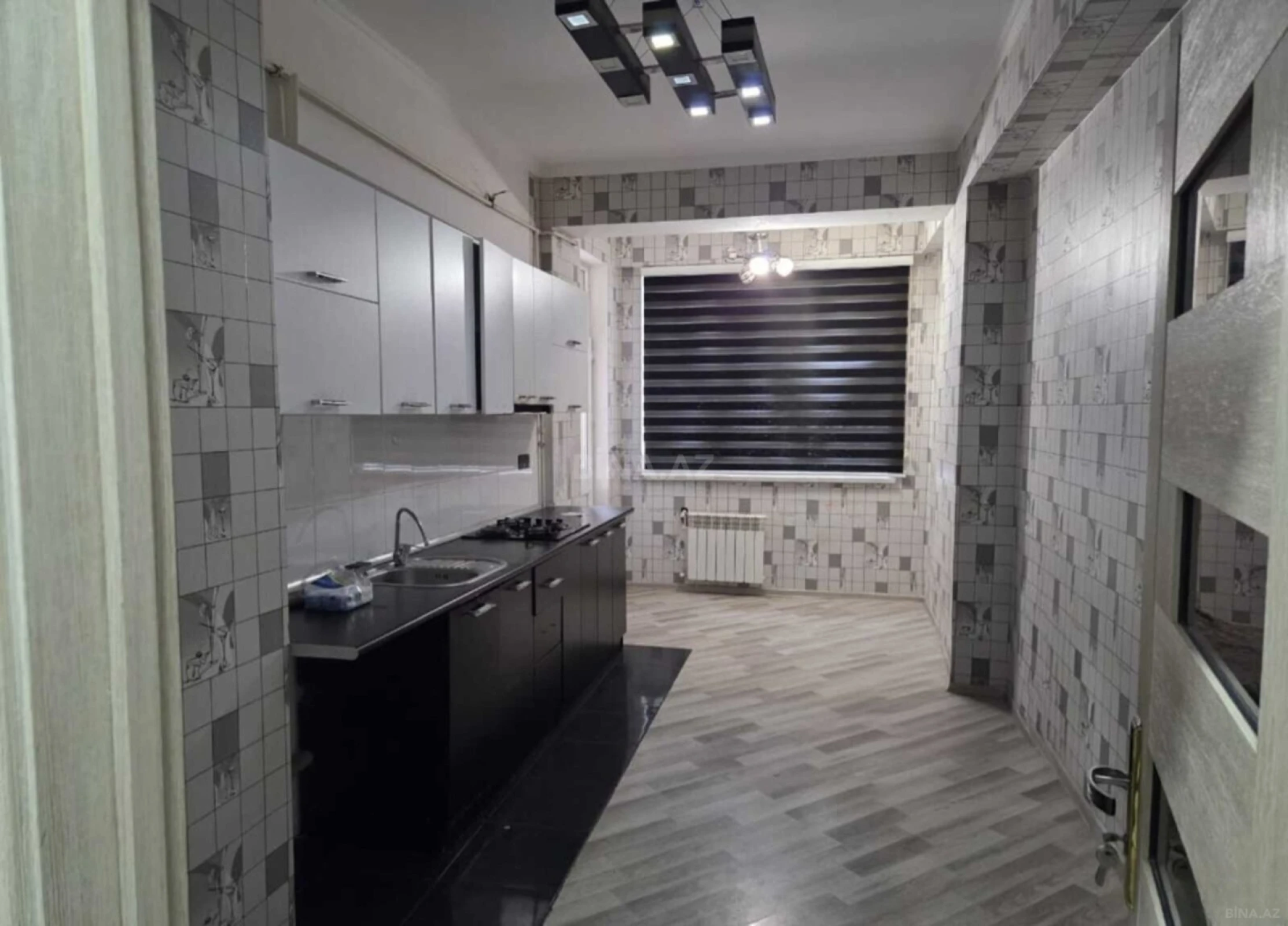 Satılır 2 otaqlı mənzil 89.5 m²