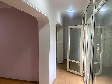Kirayə verilir obyekt 90 m² — Bakı 90.00 m²