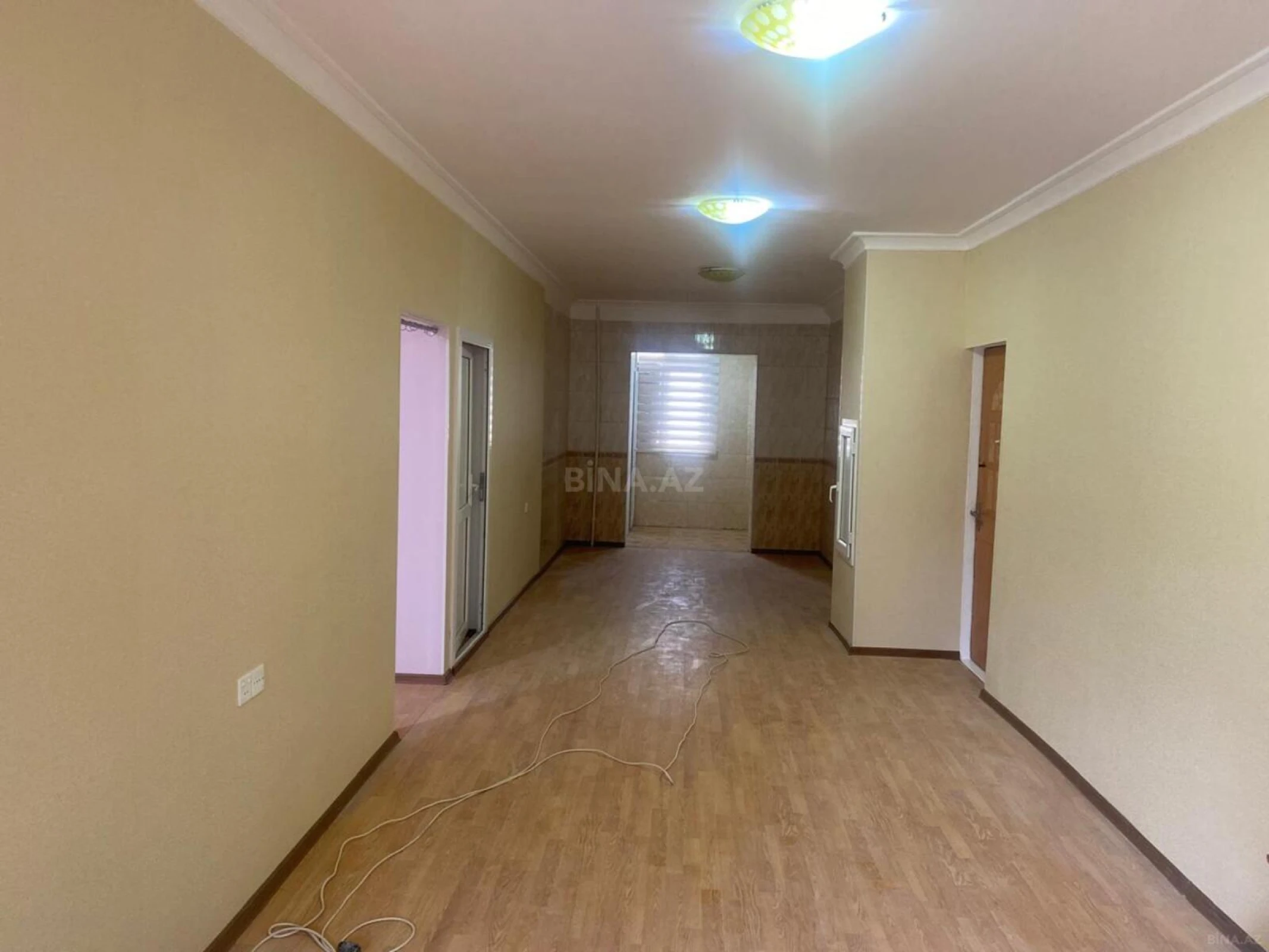 Kirayə verilir obyekt 90 m²