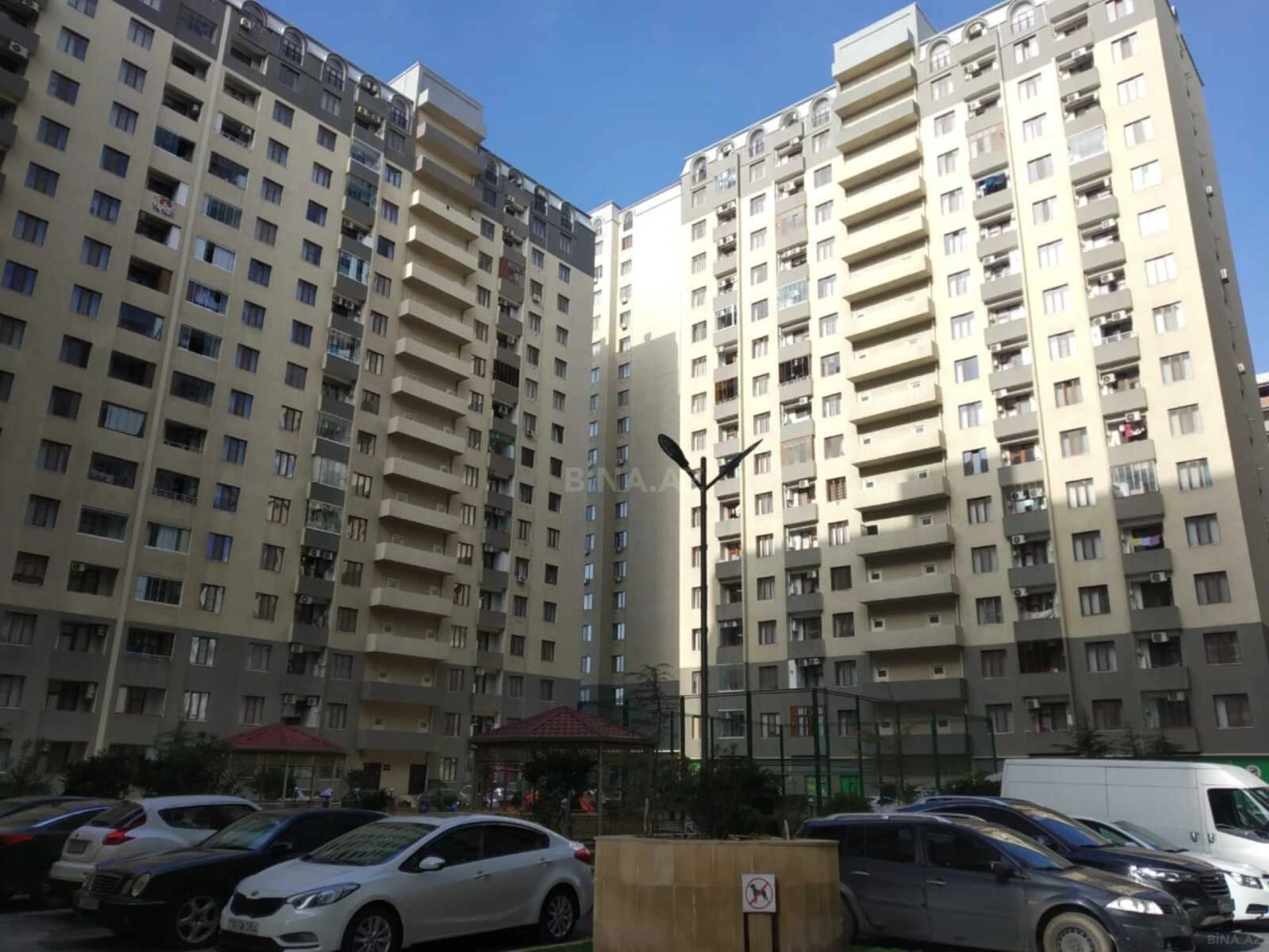 Kirayə verilir 3 otaqlı mənzil 110 m²
